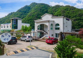 Moolangae Pension